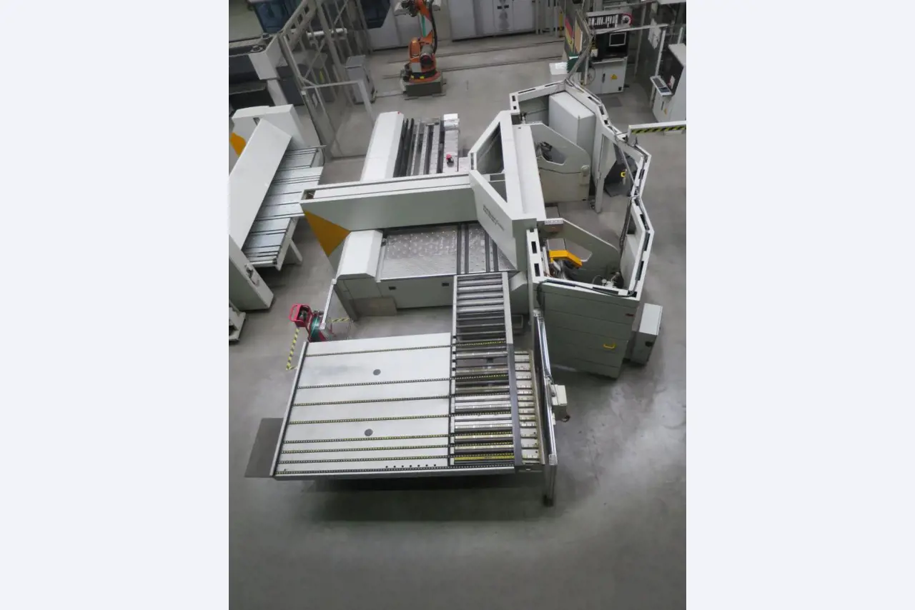 sheetmetal- and metalworking machines<br><font size="2">Collaboration with Hilco Industrial Acquisitions<br></font><img src="/images/hil.png"><br>-3